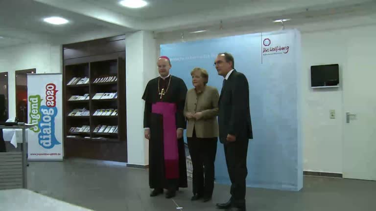 Merkel zu Gast in der Akademie "Die Wolfsburg" (Essen)