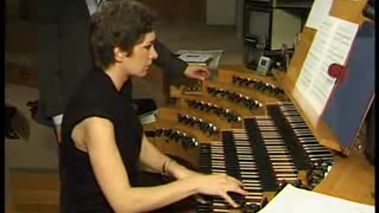 Bistum Hildesheim: Bernadetta Šunavská an der  Domorgel
