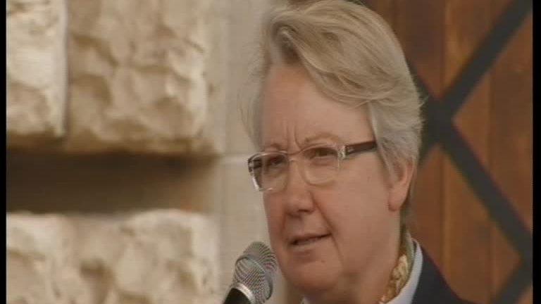 Bildungsministerin Annette Schavan auf der Medienbühne
