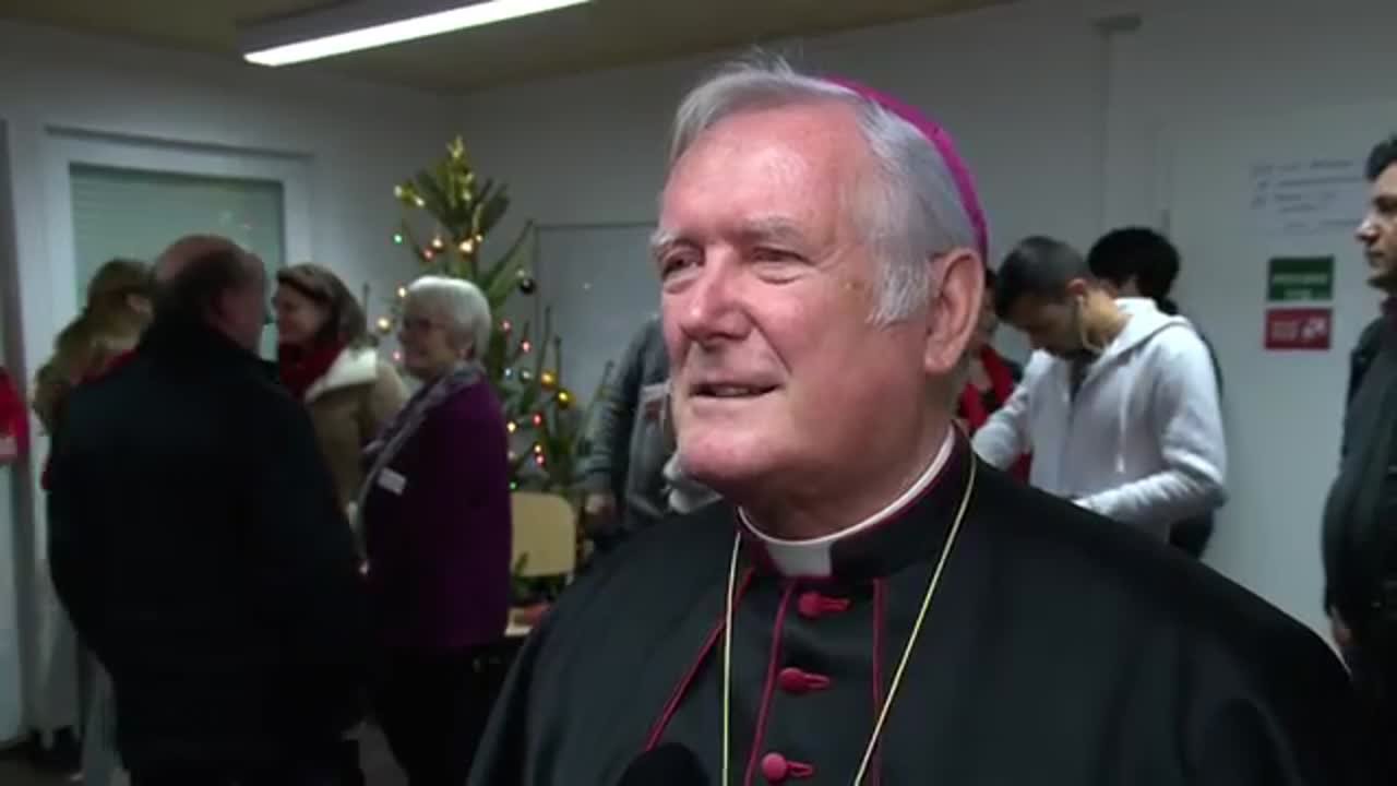 "Bischof als Nikolaus unterwegs"
