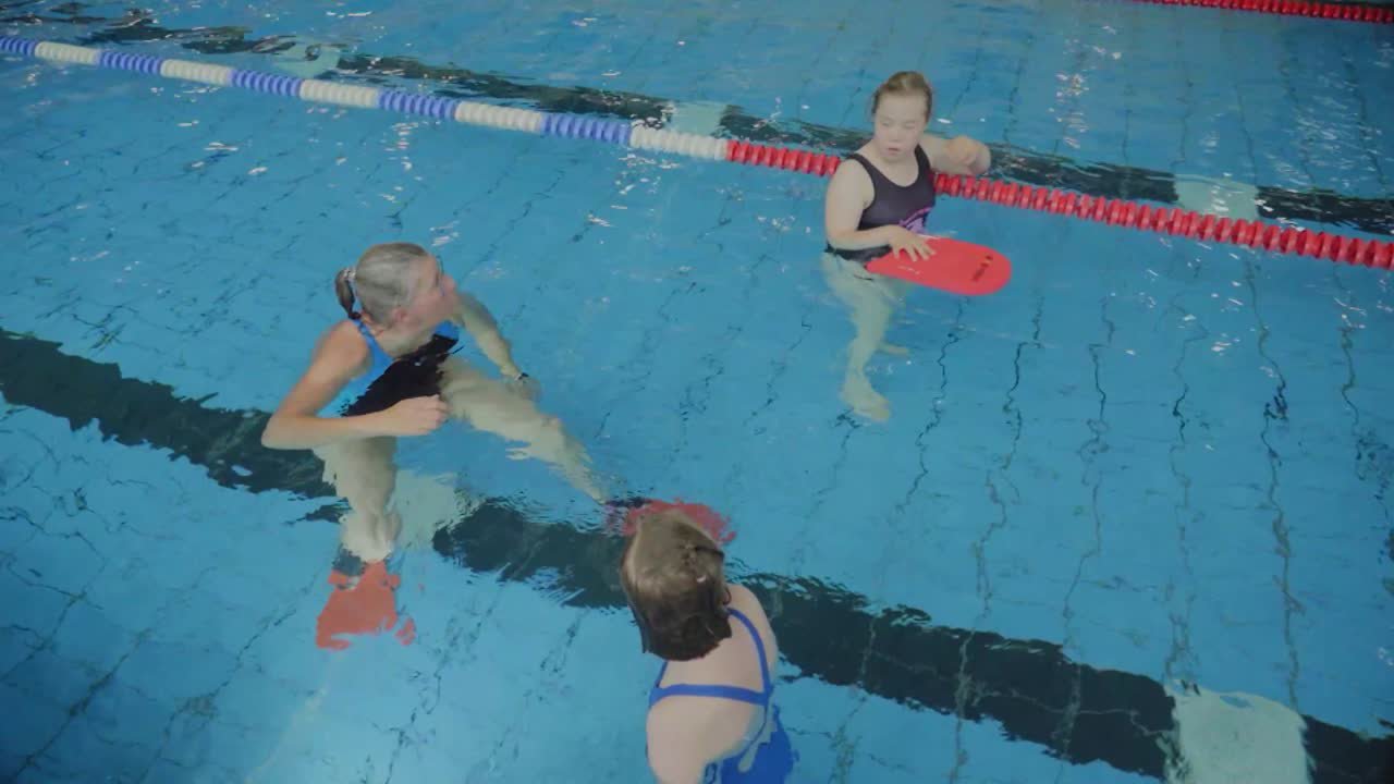 Ehrensache Schwimmen trotz Behinderung