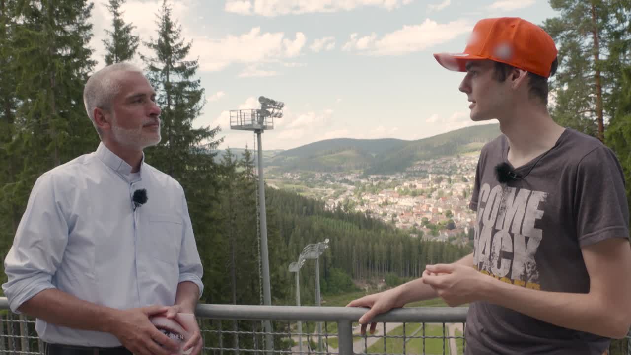 So gesehen "Talk am Sonntag on Tour" mit David Siegel