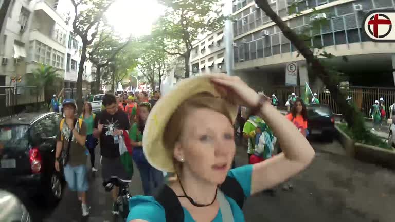 Shorty feiert Vigil mit Franziskus