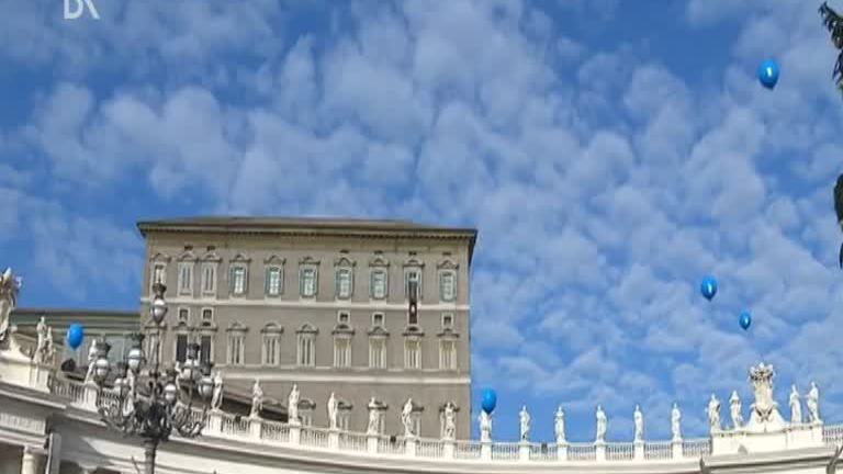 Dokumentation: BR - Papst Franziskus betet den Angelus 