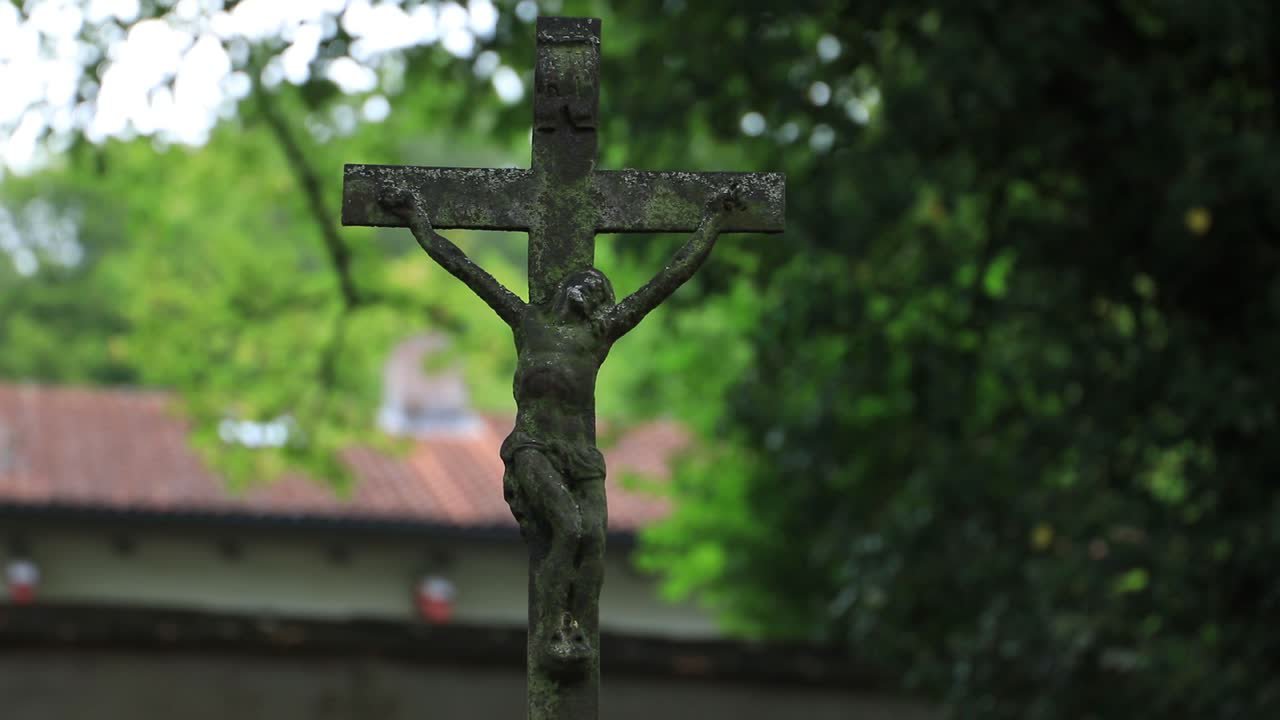"Oasen der Stille": Führung auf dem Eichstätter Westenfriedhof