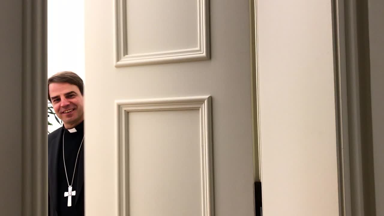 Ein Tag mit Bischof Oster: Das ist mein Arbeitszimmer