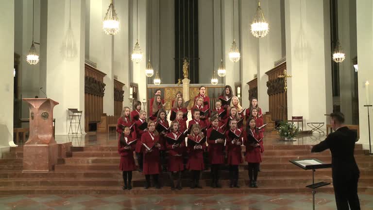 Gotteslobvideo (GL 275): Selig, wem Christus auf dem Weg begegnet