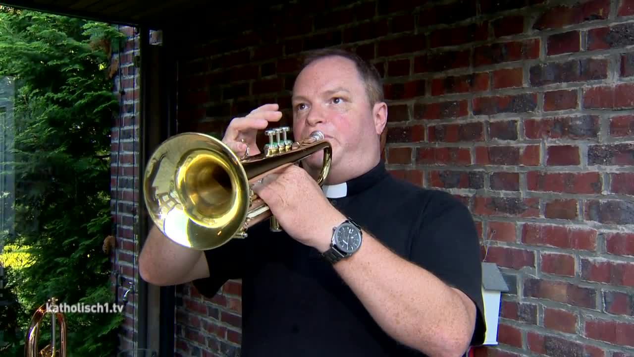 Wenn der Pfarrer die Trompete spielt 
