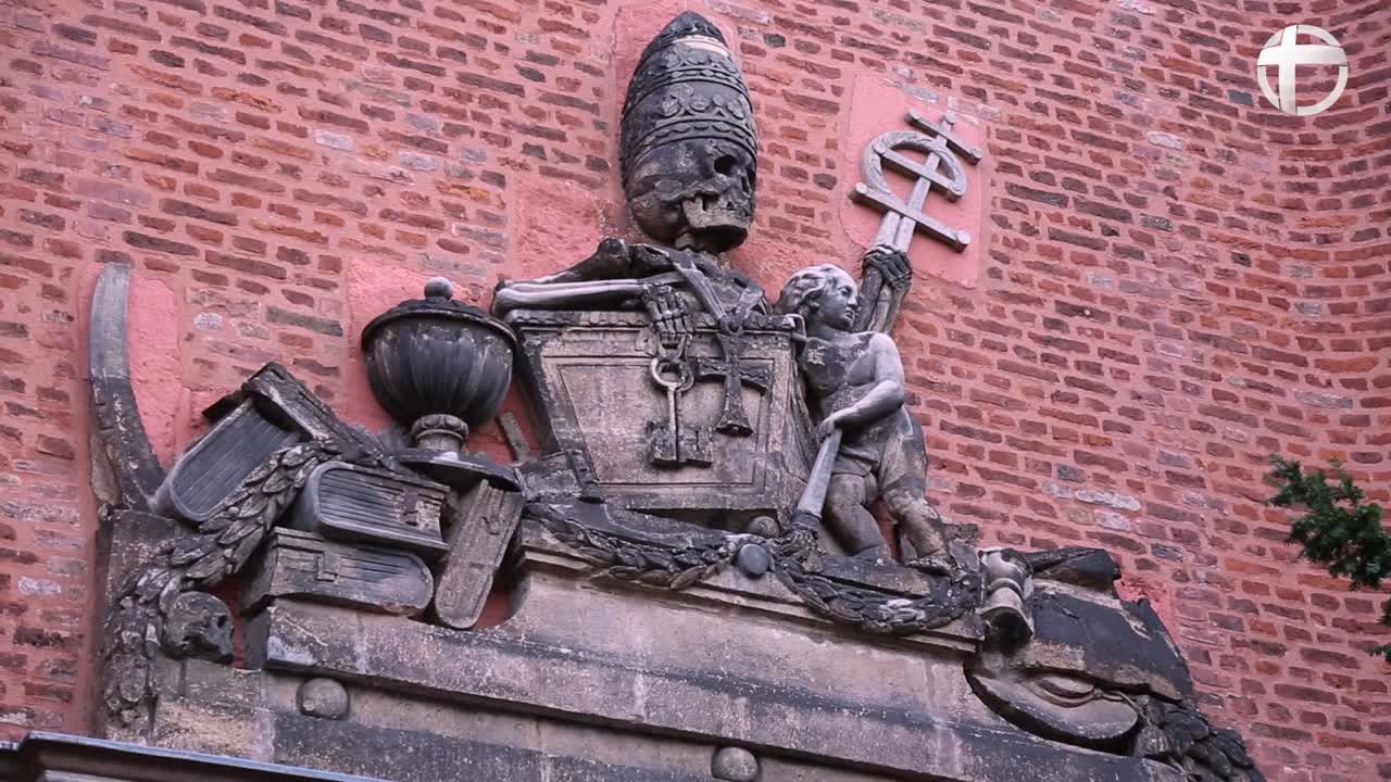 Das Relief der Elendskirche