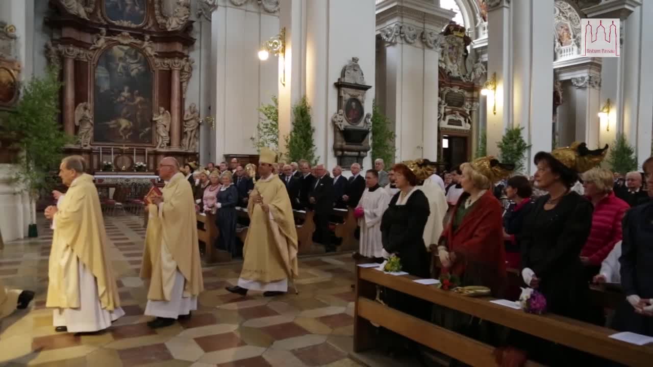 Da-Sein in Gott - Fronleichnamsprozession in Passau 