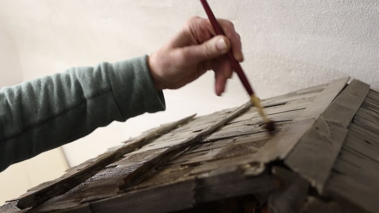 Handwerkskunst für Jedermann: Der neue Krippenladen in Freystadt
