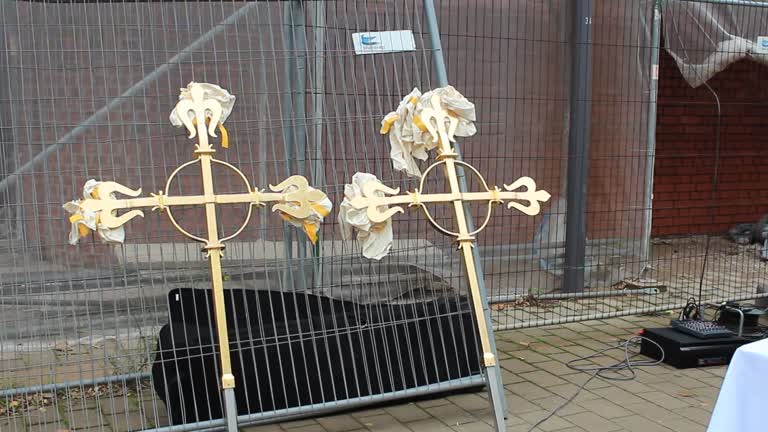 Wilhelmsburg - Kreuze für Sankt Bonifatius