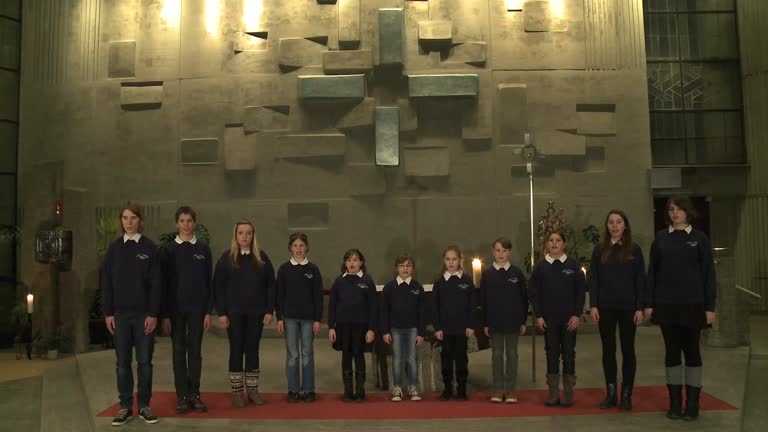 Gotteslobvideo (GL 199): Heilig ist Gott in Herrlichkeit