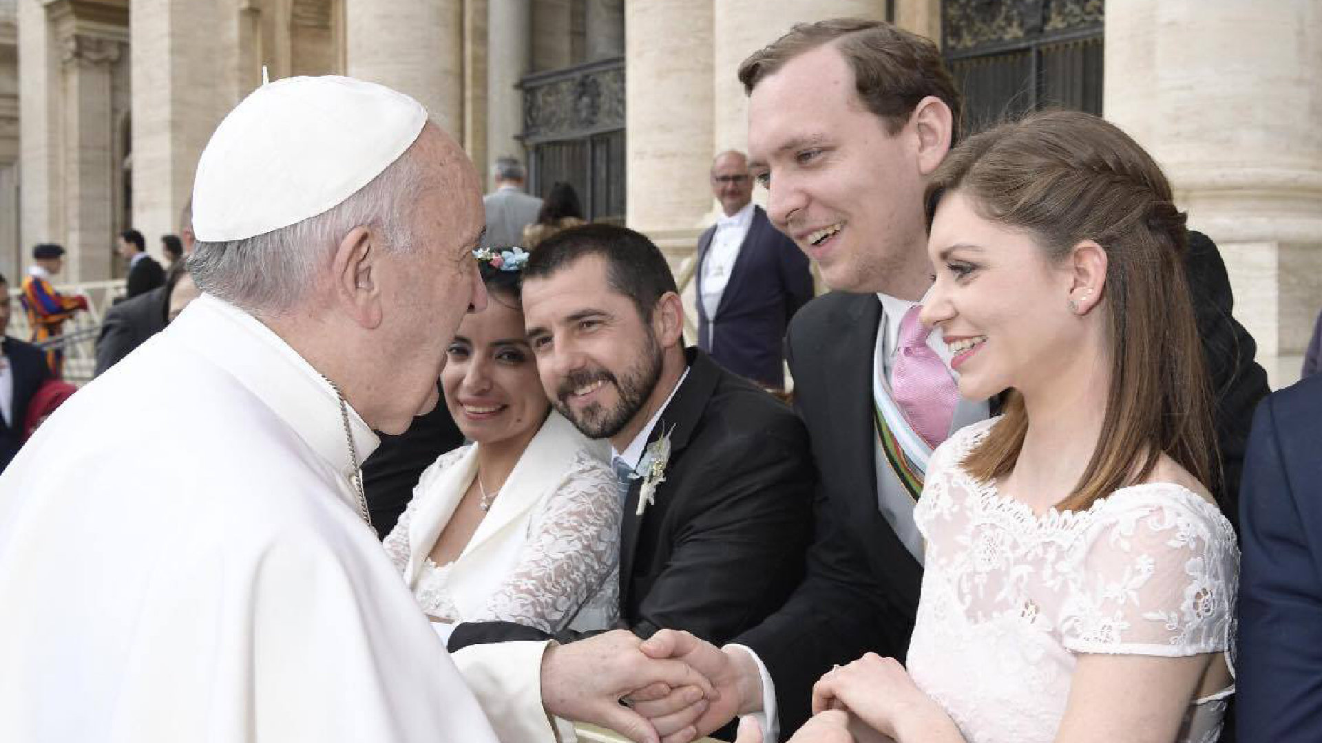 "Wir treffen den Papst"