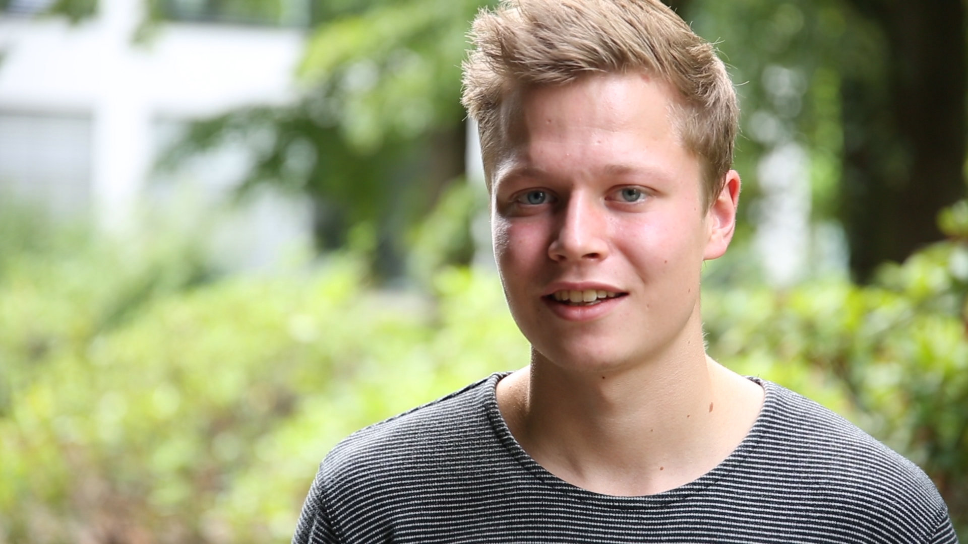 Ein Freiwilliger geht nach Ecuador