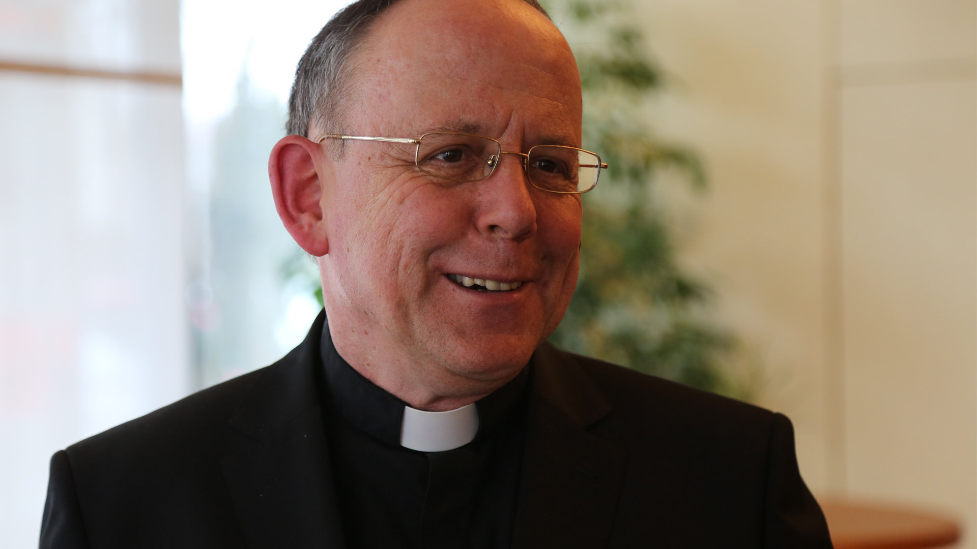 Neymeyr zum Kreuz: Wir müssen als Christen erkennbar sein