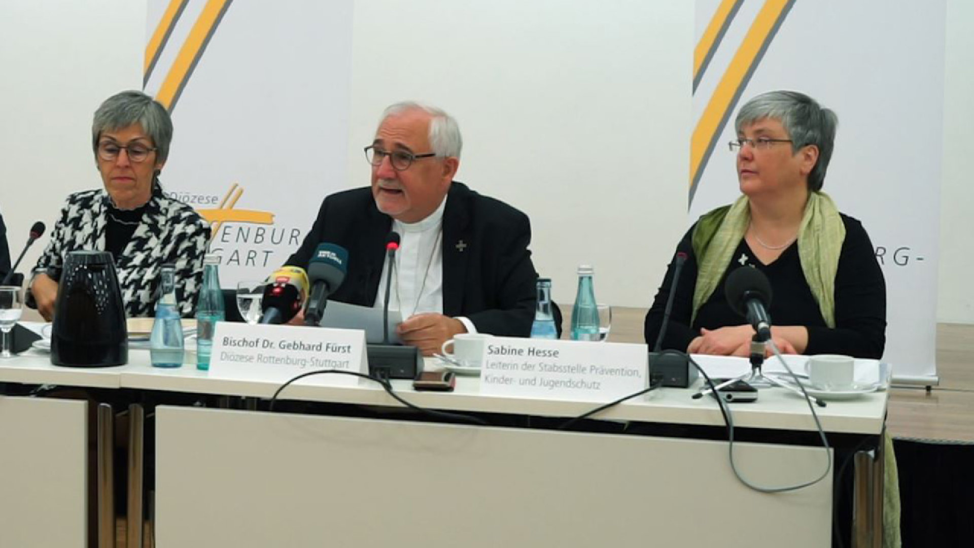 Pressekonferenz mit Bischof Fürst: Arbeit der Kommission sexueller Missbrauch und Stabsstelle Prävention vorgestellt
