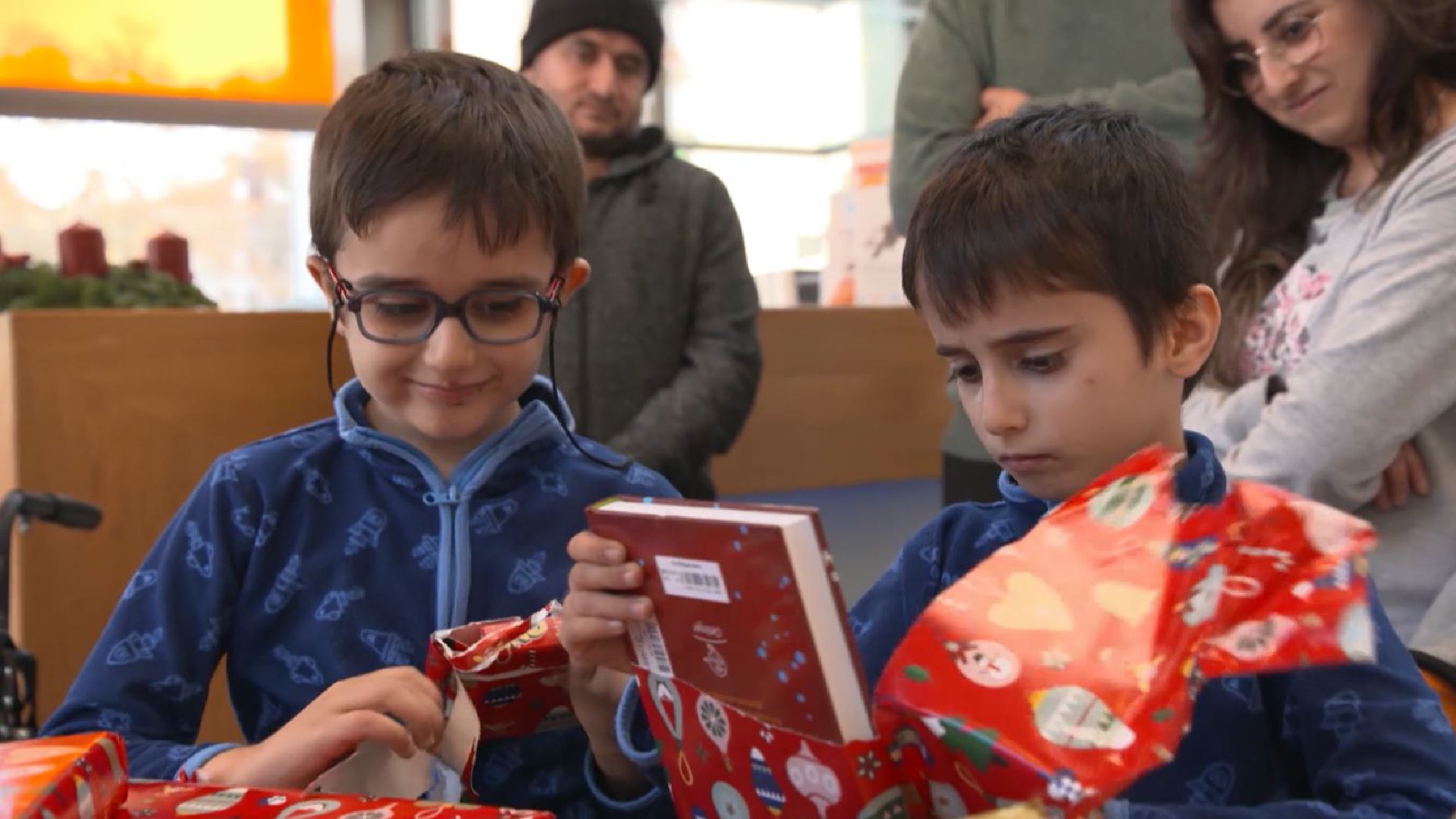Ehrensache: Weihnachtsmenschen mit Herz gesucht!