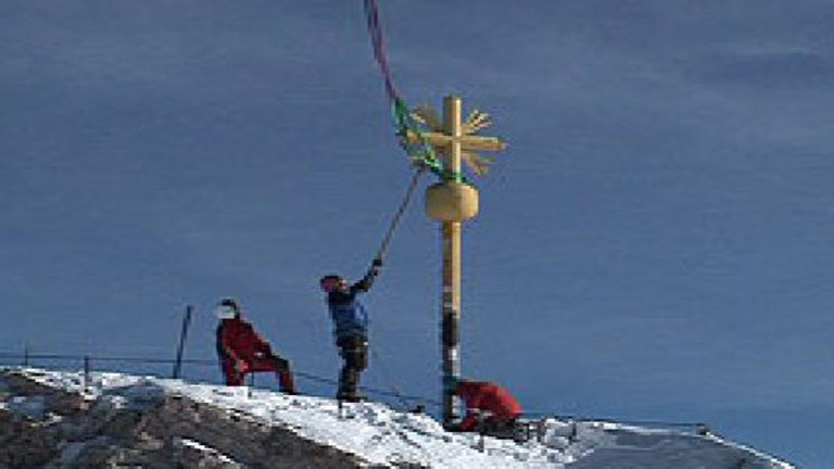 Zugspitzkreuz kehrt zurück