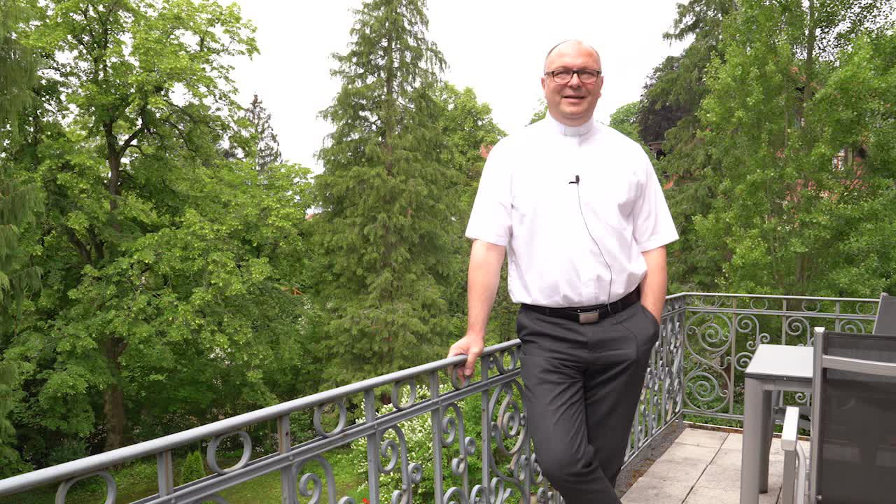Vor der Bischofsweihe - Interview mit Dr. Gerhard Schneider
