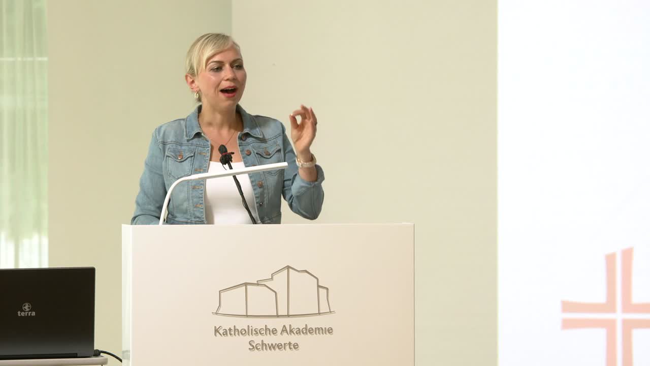 Verleihung des COMMUNIO-Preises für Dialog, Verständigung und Versöhnung an Frei Hans Stapel OFM
