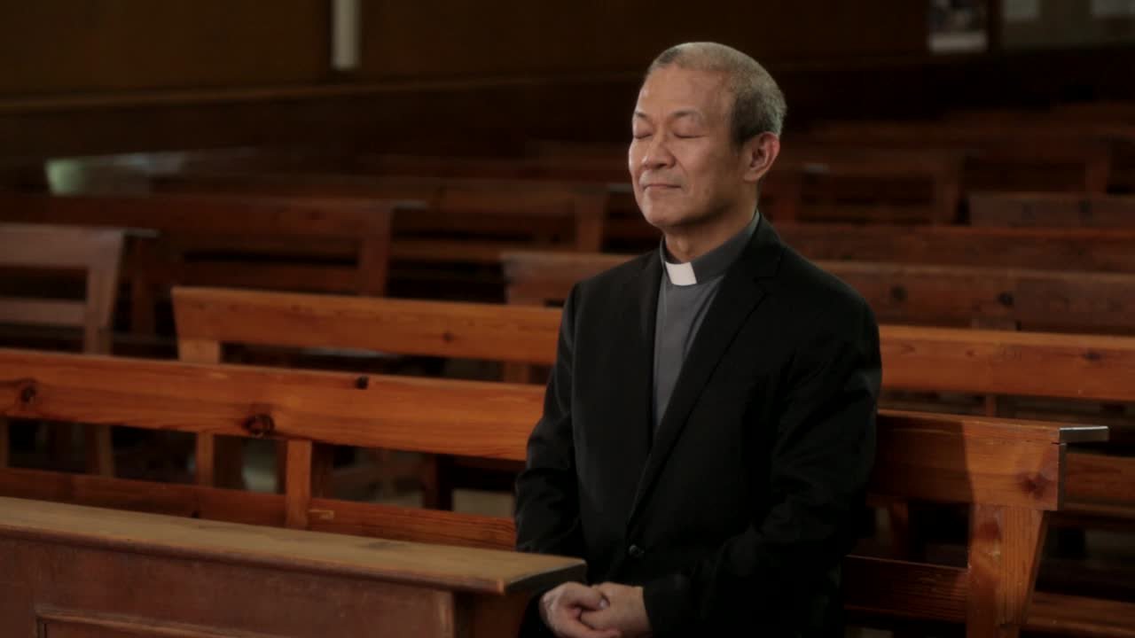 Gebetsanliegen des Papstes für Juli: Für Priester