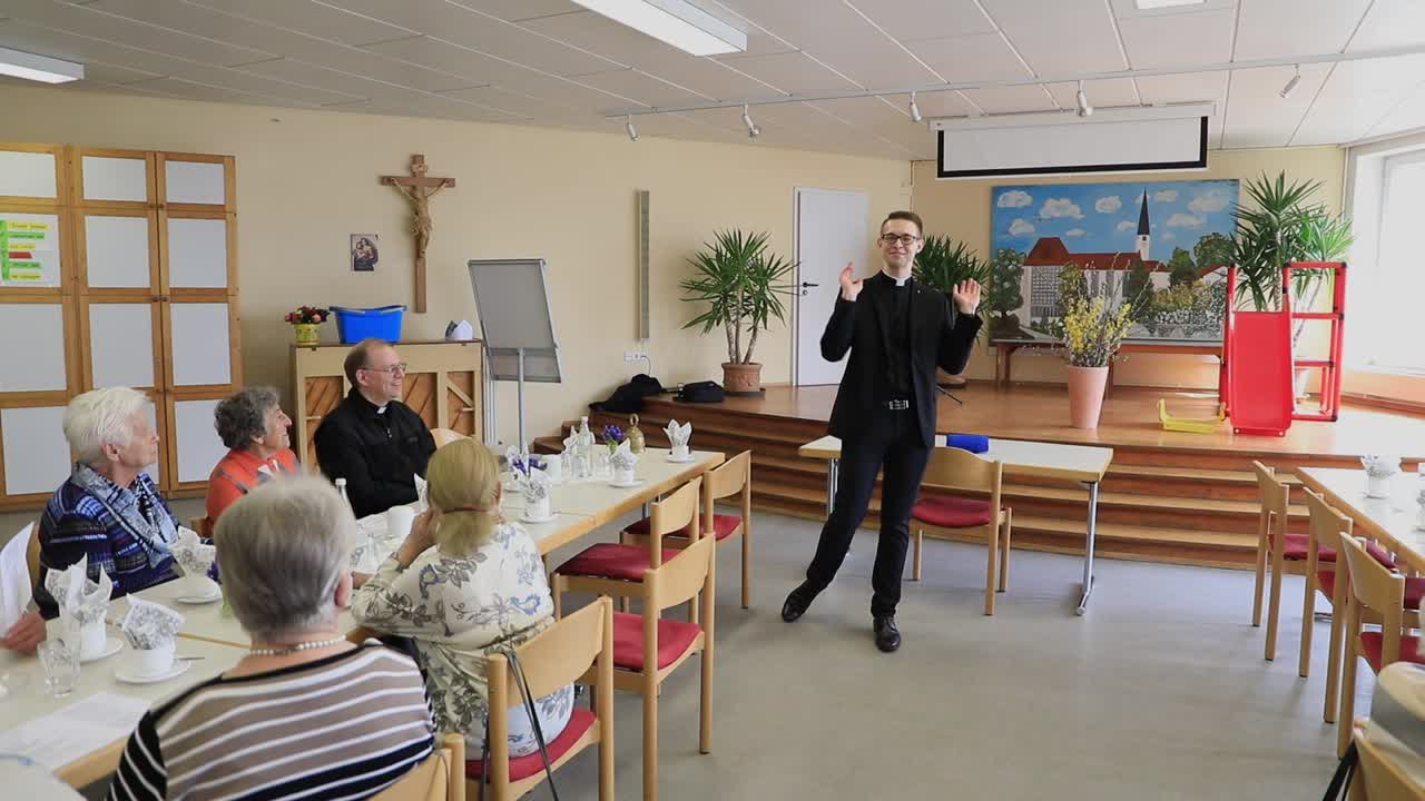 Auf dem Weg zum Priester: David Simon 