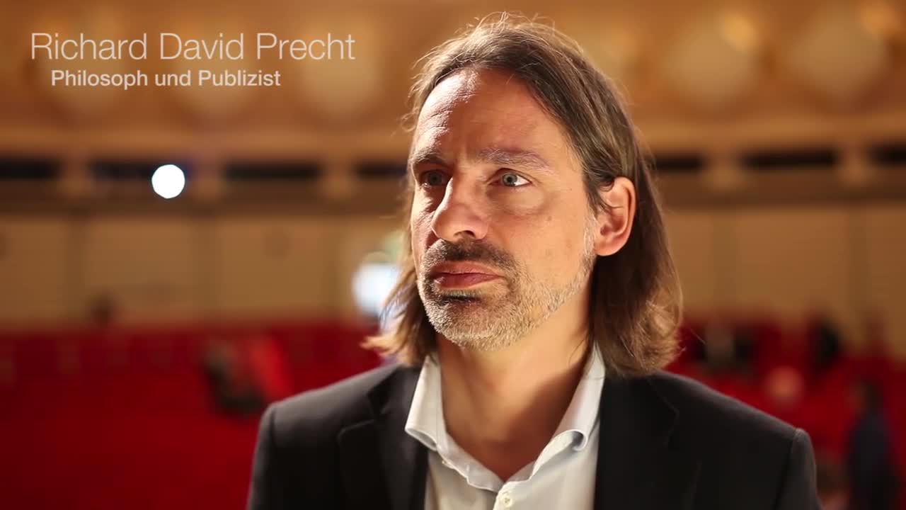 "Prof. Precht, wie sieht die Pflege der Zukunft aus?"